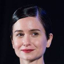 تصویر Katherine Waterston